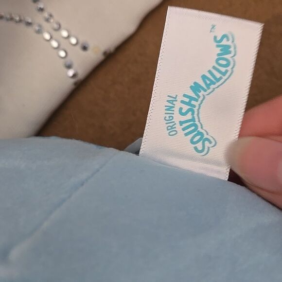 Squish yellow cute little bibs fuzzy soft Squishmallow Chick One Size - Picture 2 of 4